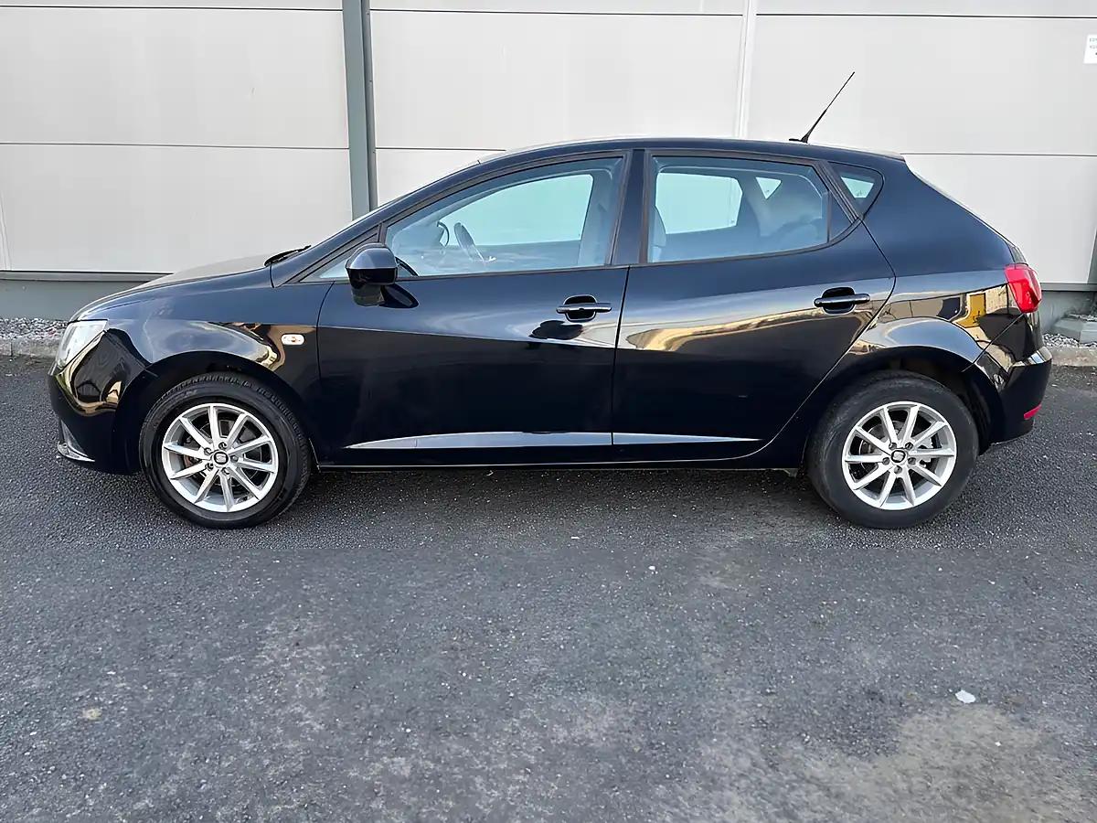 Used 2017 SEAT Ibiza Se Black - Interior and Exterior details 7