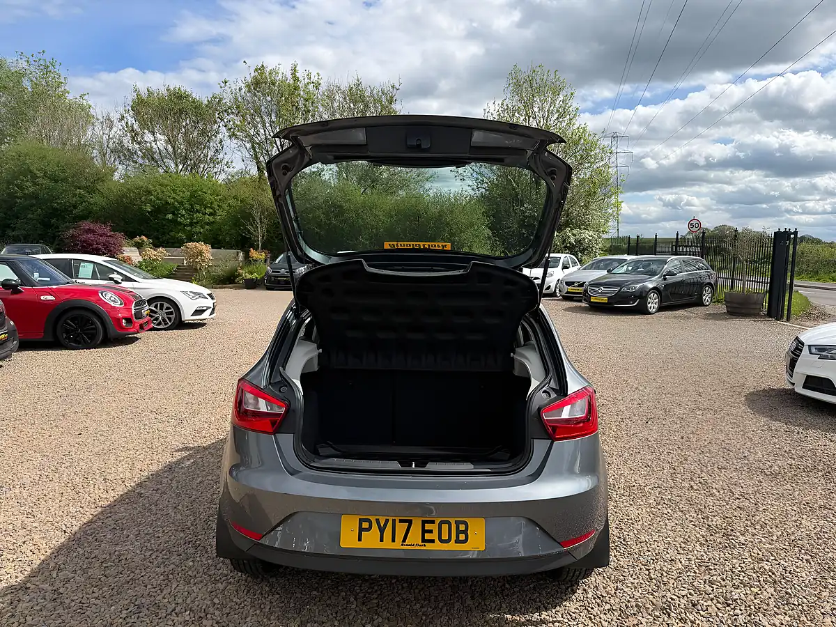 Used 2017 SEAT Ibiza Se Grey - Interior and Exterior details 11