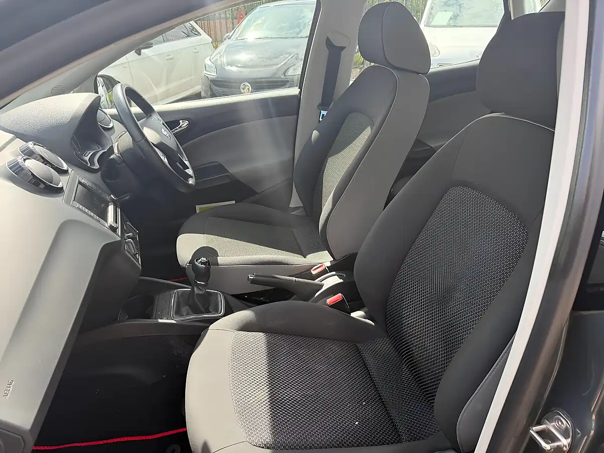 Used 2017 SEAT Ibiza Se Grey - Interior and Exterior details 2