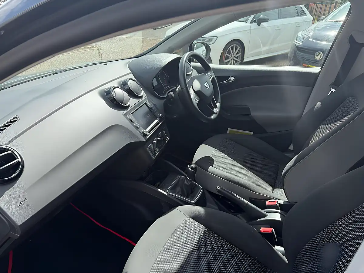 Used 2017 SEAT Ibiza Se Grey - Interior and Exterior details 7