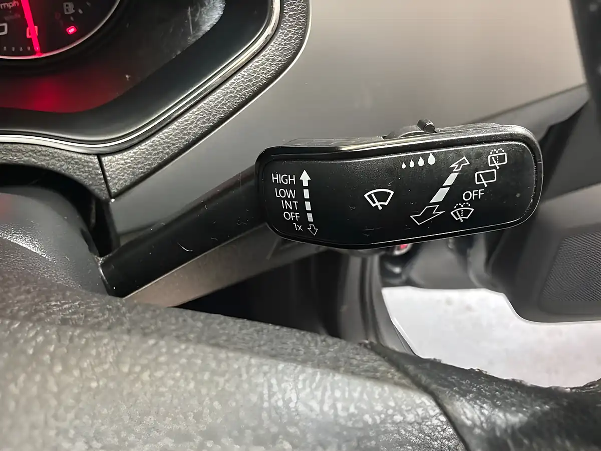Used 2017 SEAT Ibiza Se Grey - Interior and Exterior details 13