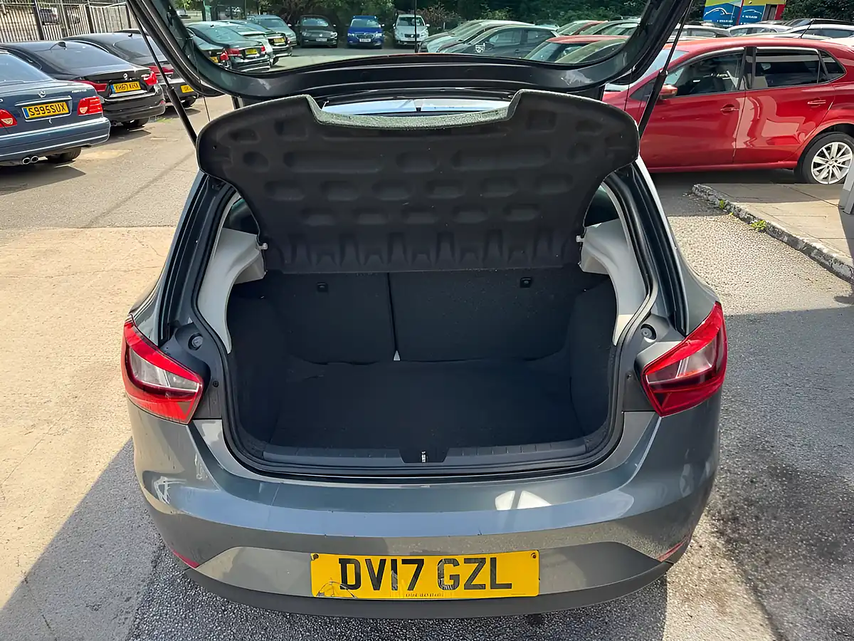 Used 2017 SEAT Ibiza Se Grey - Interior and Exterior details 13