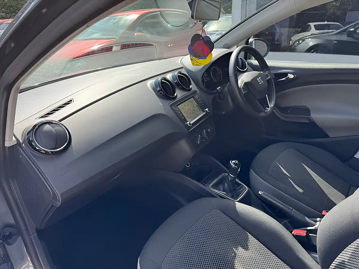 Used 2017 SEAT Ibiza Se Grey - Interior and Exterior details 16
