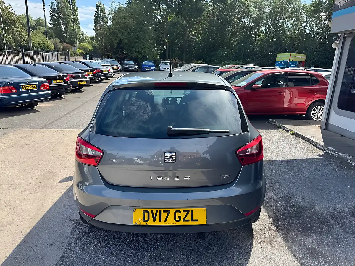 Used 2017 SEAT Ibiza Se Grey - Interior and Exterior details 4