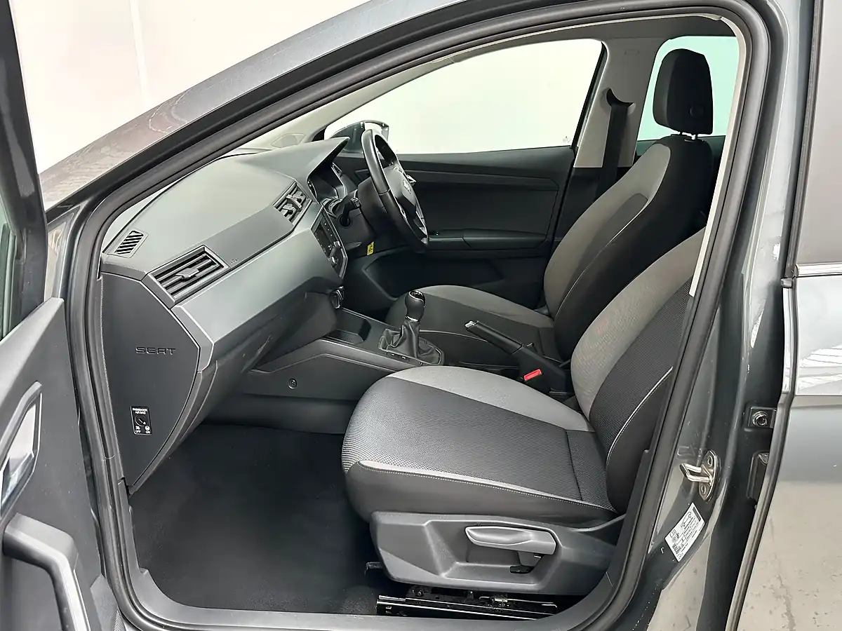 Used 2017 SEAT Ibiza Se Monsoon Grey - Interior and Exterior details 8