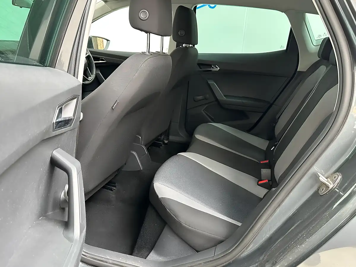 Used 2017 SEAT Ibiza Se Monsoon Grey - Interior and Exterior details 9