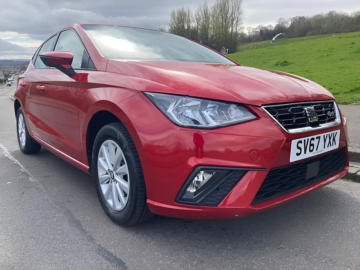 Used 2017 SEAT Ibiza Se Red - Front View