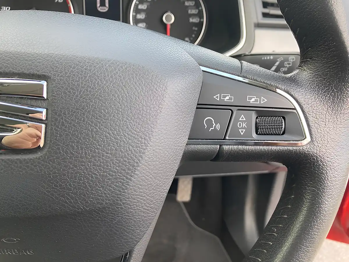 Used 2017 SEAT Ibiza Se Red - Interior and Exterior details 18