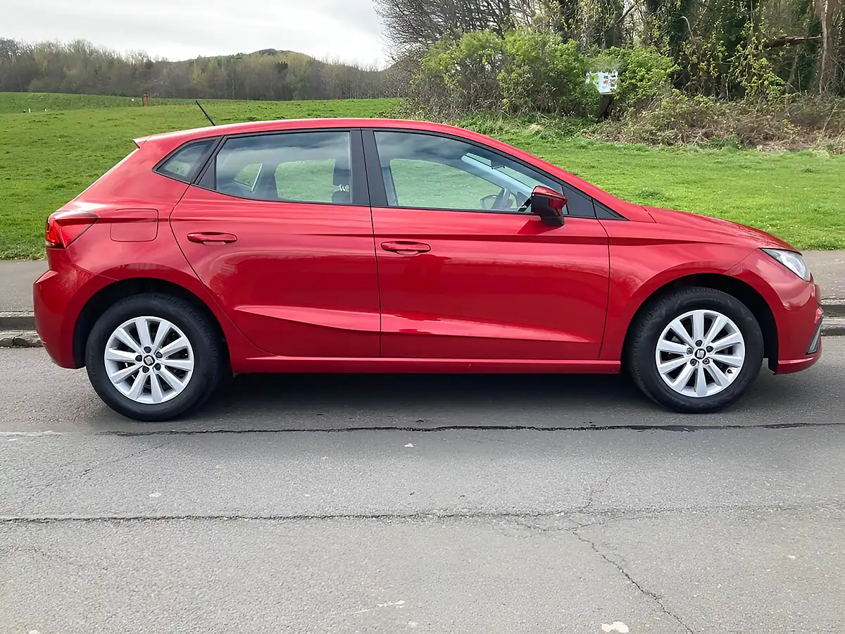 Used 2017 SEAT Ibiza Se Red - Interior and Exterior details 2