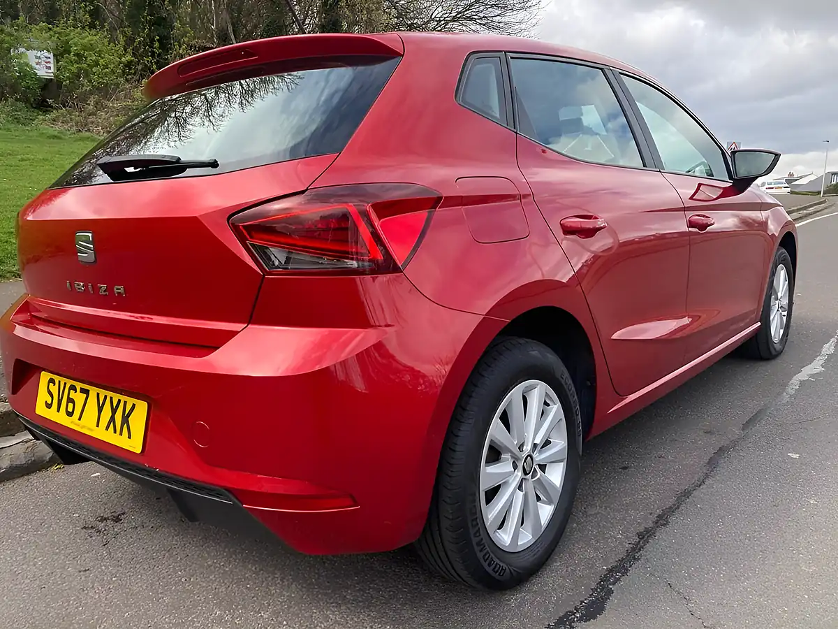 Used 2017 SEAT Ibiza Se Red - Interior and Exterior details 3