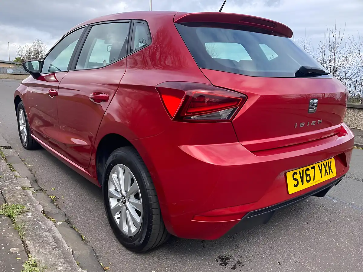 Used 2017 SEAT Ibiza Se Red - Interior and Exterior details 5