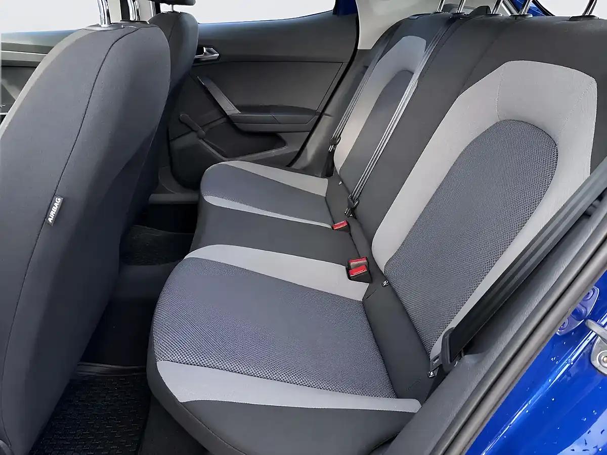 Used 2017 SEAT Ibiza Se Technology Blue - Interior and Exterior details 12