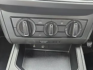 Used 2017 SEAT Ibiza Se White - Interior and Exterior details 12
