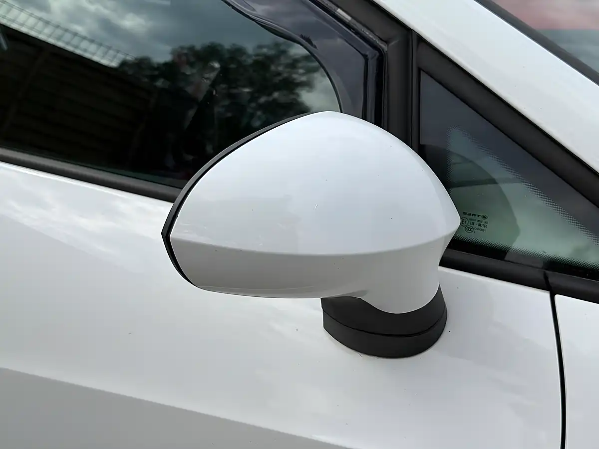 Used 2017 SEAT Ibiza Se White - Interior and Exterior details 17