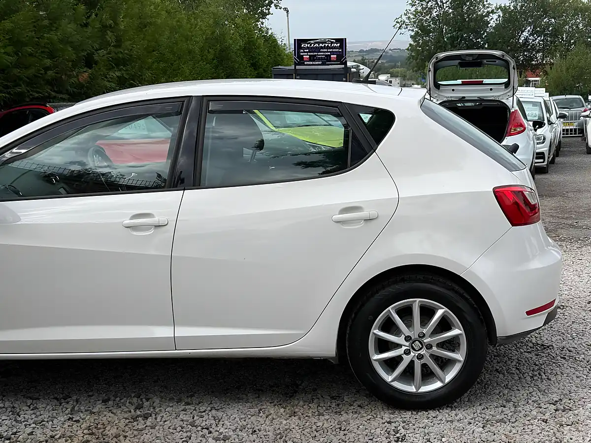 Used 2017 SEAT Ibiza Se White - Interior and Exterior details 6