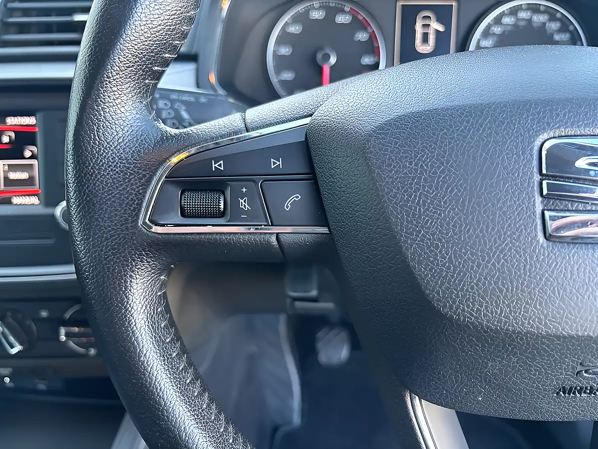 Used 2017 SEAT Ibiza Se White - Interior and Exterior details 14