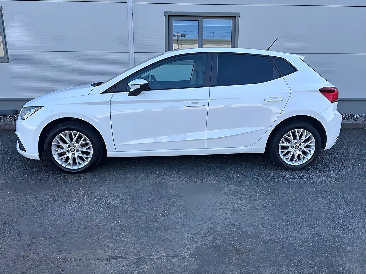 Used 2017 SEAT Ibiza Se White - Interior and Exterior details 8