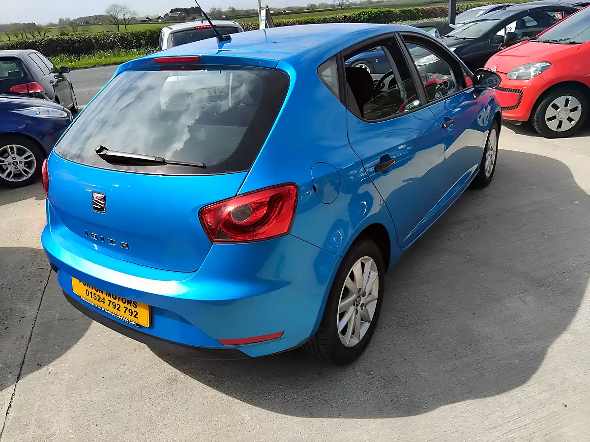 Used 2017 SEAT Ibiza Sol Blue - Interior and Exterior details 12
