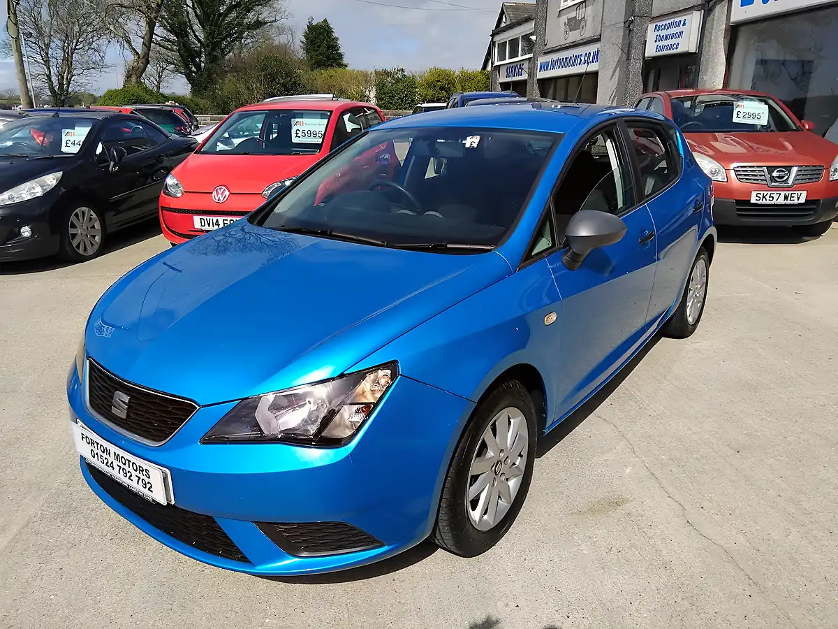 Used 2017 SEAT Ibiza Sol Blue - Interior and Exterior details 3