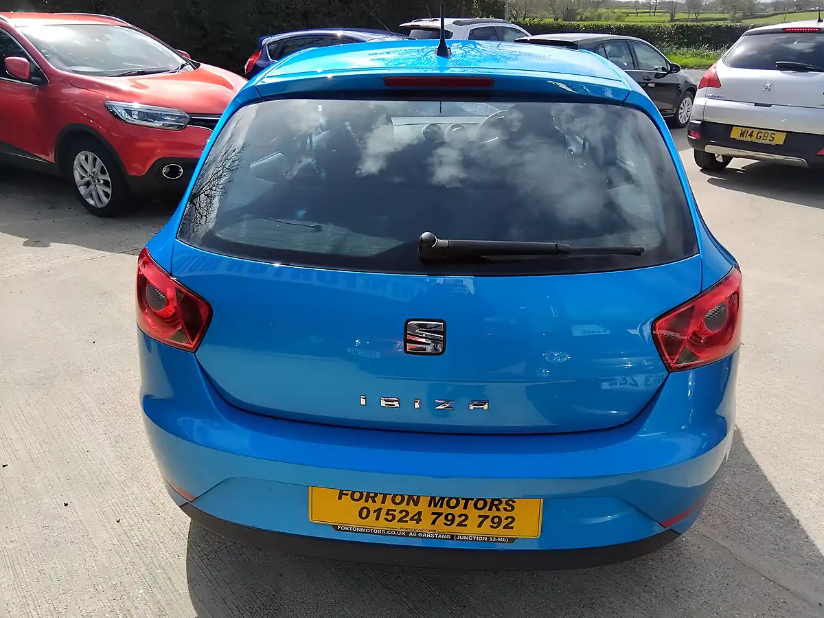 Used 2017 SEAT Ibiza Sol Blue - Interior and Exterior details 5