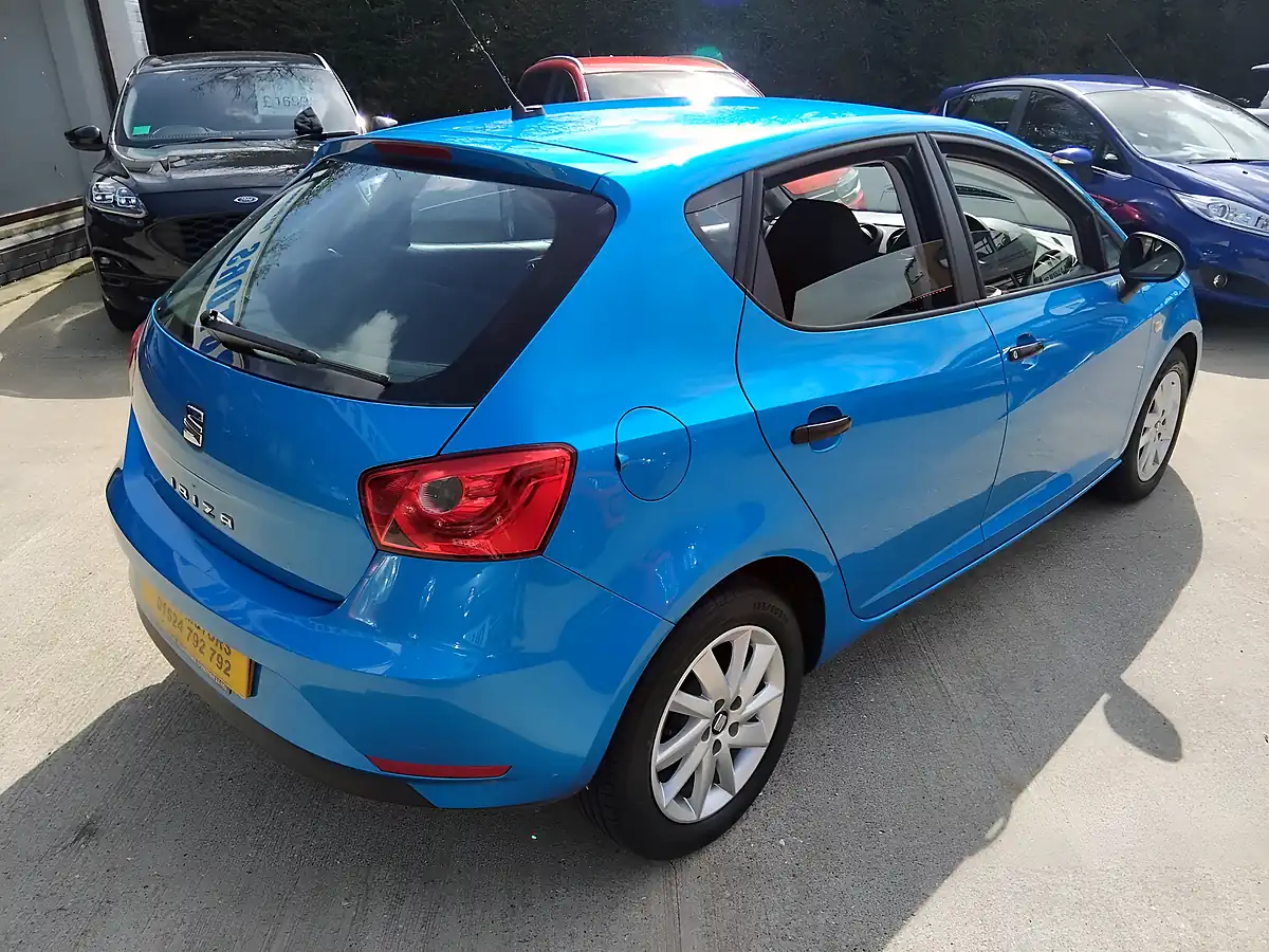Used 2017 SEAT Ibiza Sol Blue - Interior and Exterior details 6