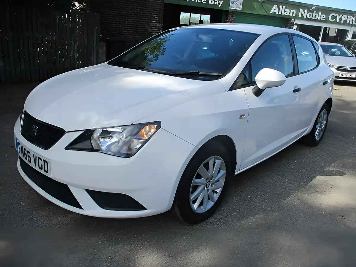 Used 2017 SEAT Ibiza Sol White - Front View