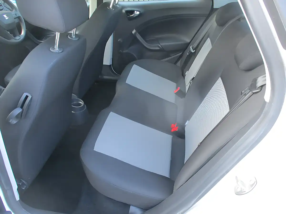 Used 2017 SEAT Ibiza Sol White - Interior and Exterior details 14