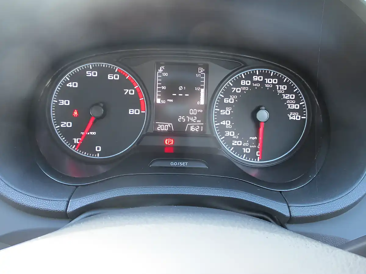 Used 2017 SEAT Ibiza Sol White - Interior and Exterior details 17