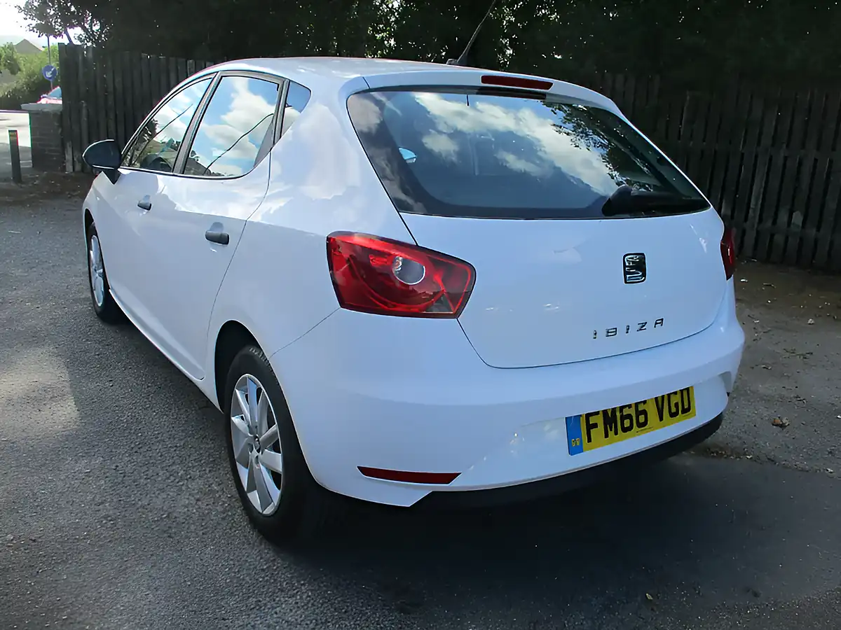 Used 2017 SEAT Ibiza Sol White - Interior and Exterior details 7