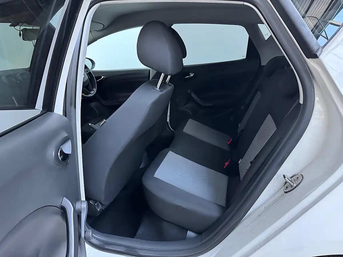 Used 2017 SEAT Ibiza Sol White - Interior and Exterior details 10