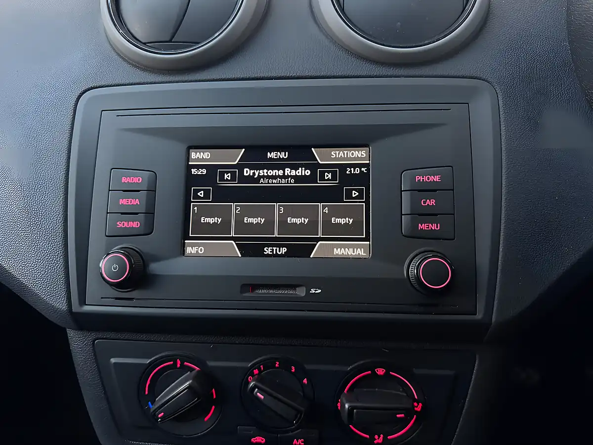 Used 2017 SEAT Ibiza Sol White - Interior and Exterior details 14