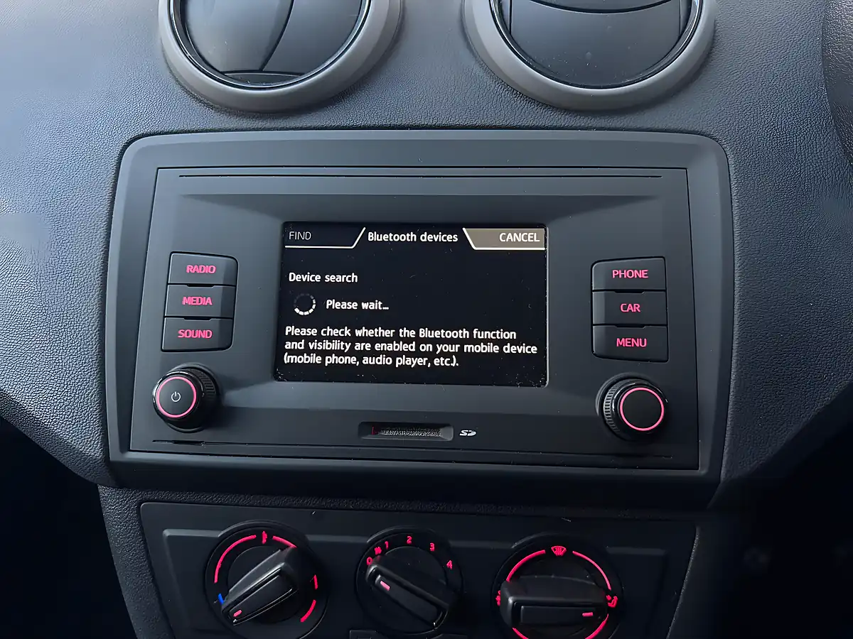 Used 2017 SEAT Ibiza Sol White - Interior and Exterior details 15