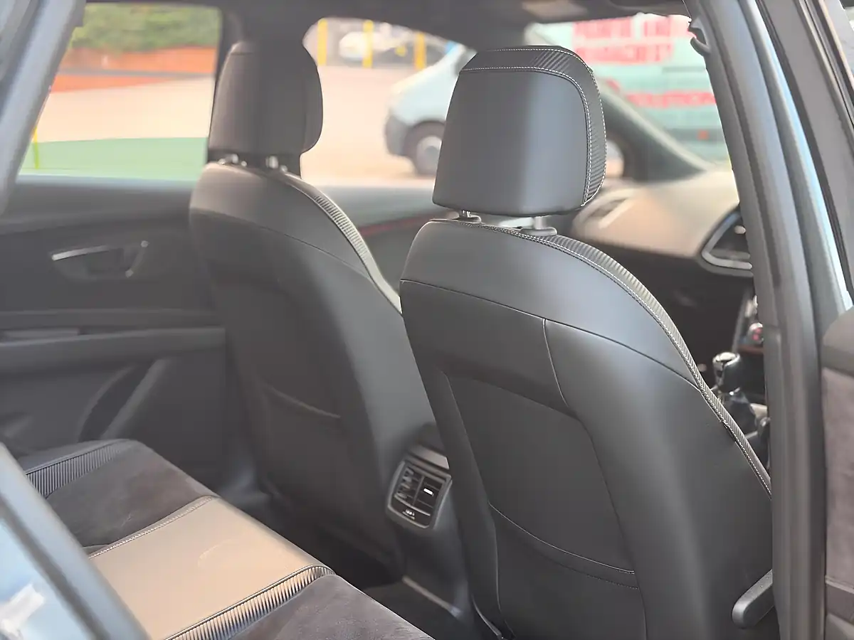 Used 2017 SEAT Leon Cupra 300 Grey - Interior and Exterior details 15