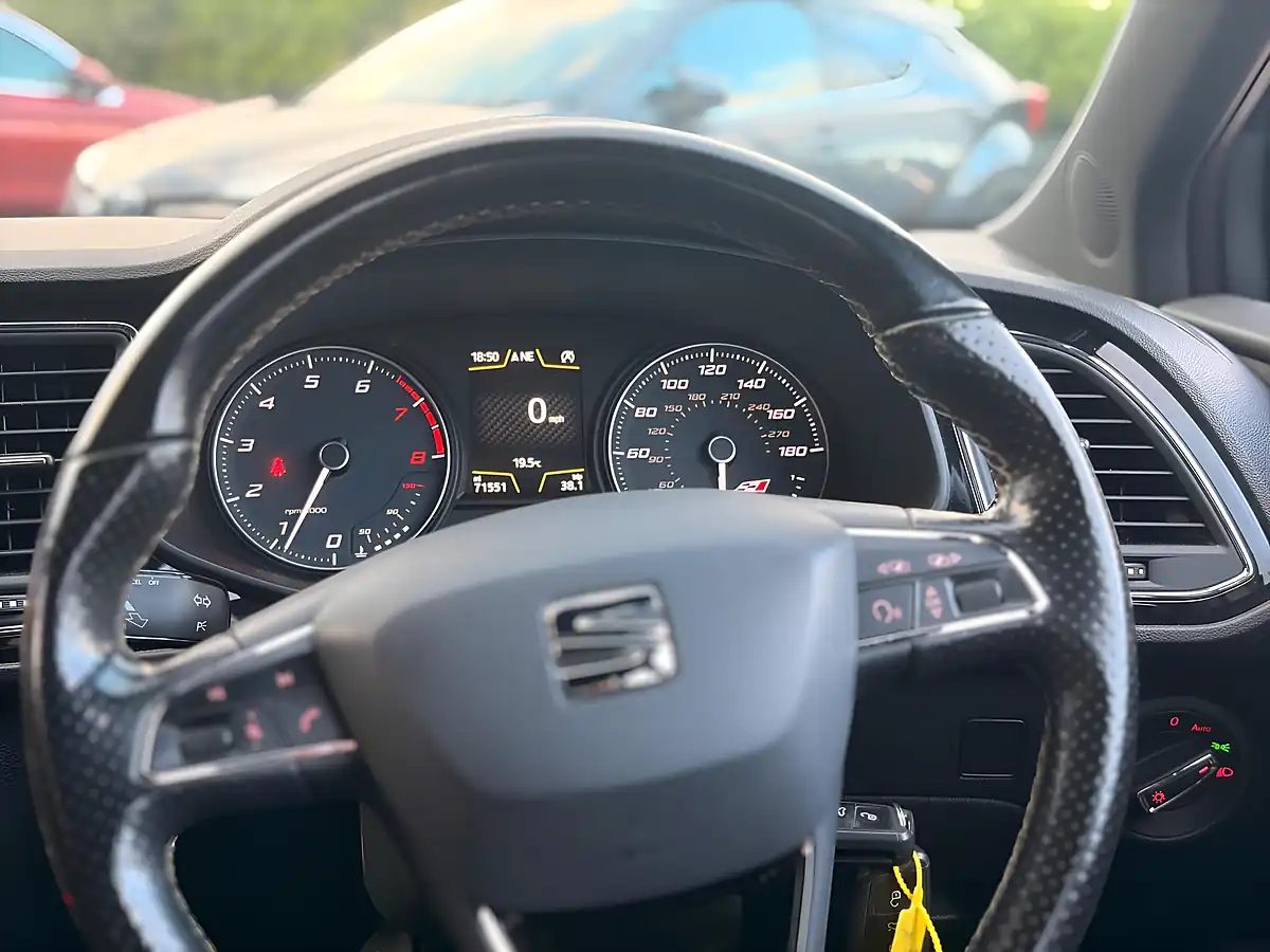 Used 2017 SEAT Leon Cupra 300 Grey - Interior and Exterior details 17