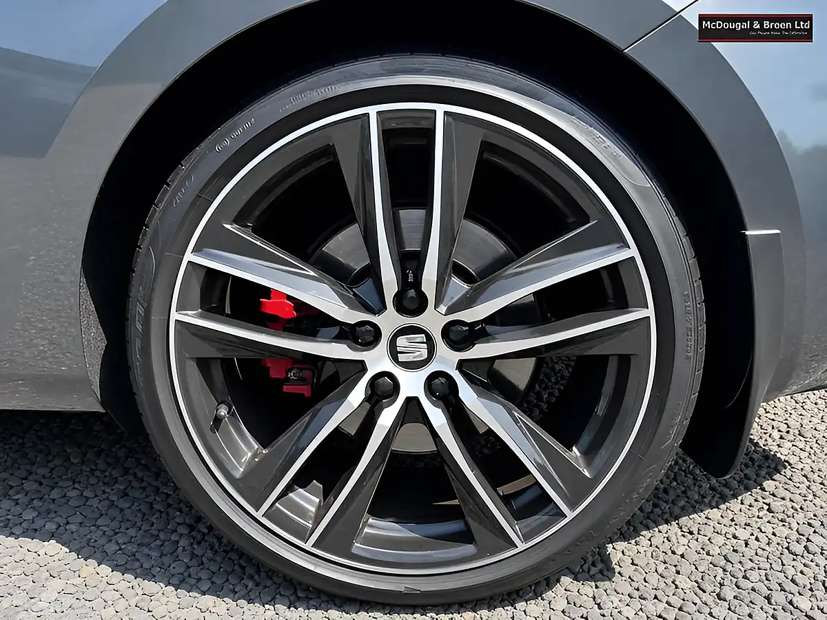 Used 2017 SEAT Leon Cupra 300 Sport Coupe Grey - Interior and Exterior details 9