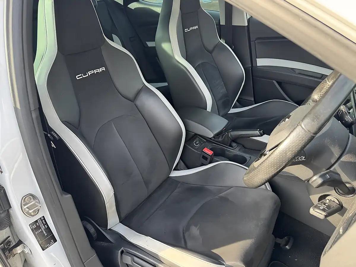 Used 2017 SEAT Leon Cupra Black White - Interior and Exterior details 6