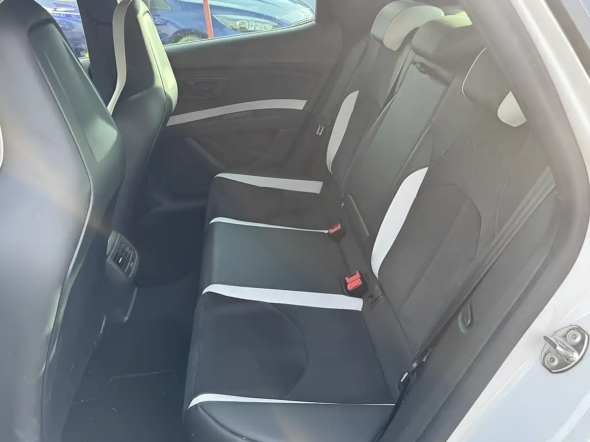 Used 2017 SEAT Leon Cupra Black White - Interior and Exterior details 9