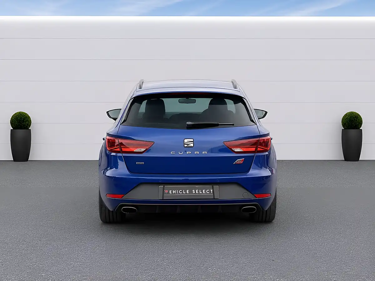 Used 2017 SEAT Leon Cupra Blue - Interior and Exterior details 10