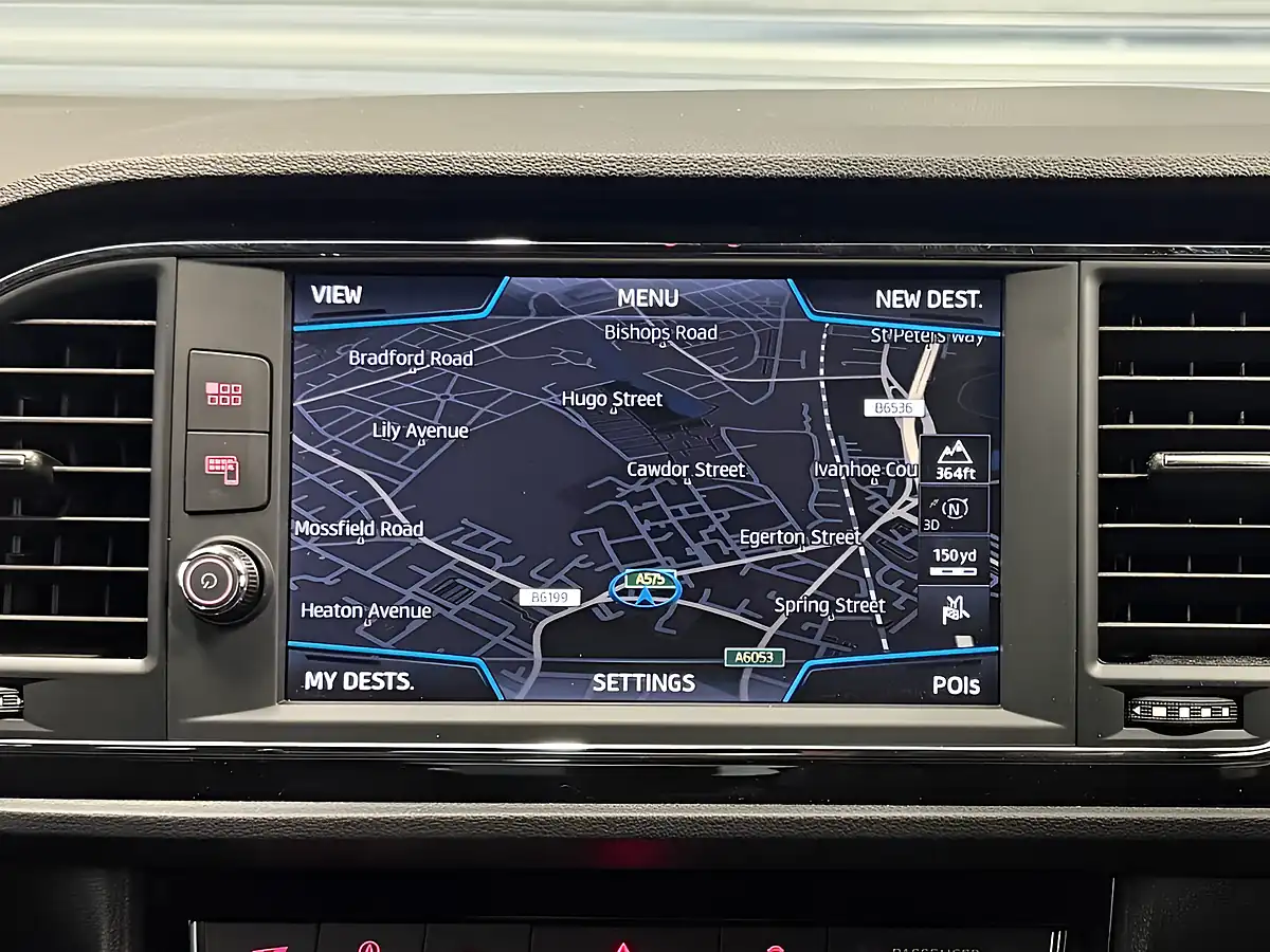 Used 2017 SEAT Leon Cupra Blue - Interior and Exterior details 17