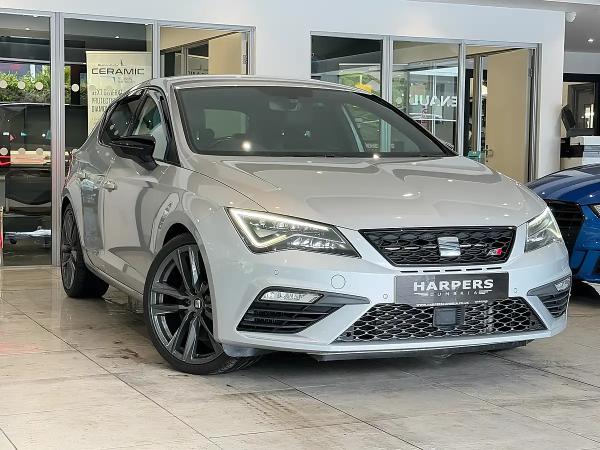 Used 2017 SEAT Leon Cupra Silver - Front View
