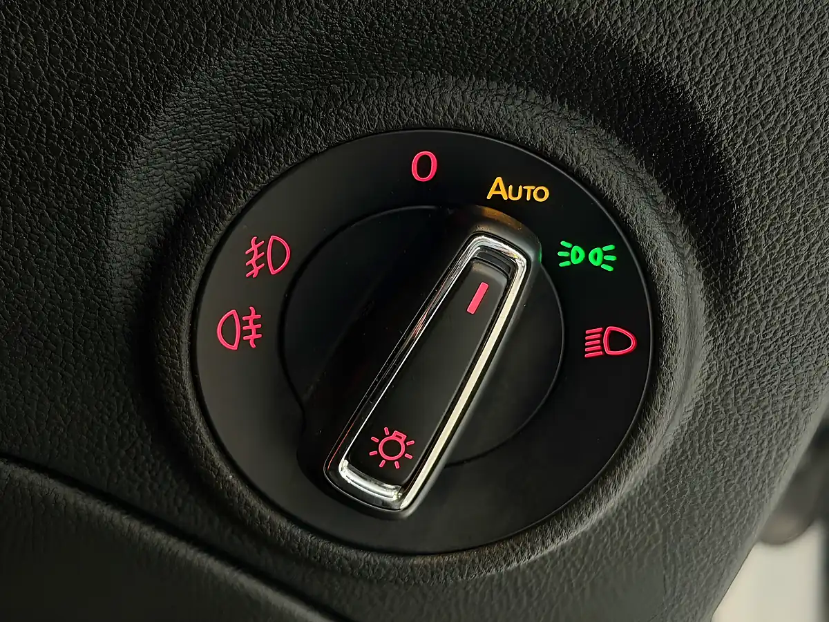 Used 2017 SEAT Leon Cupra Silver - Interior and Exterior details 17