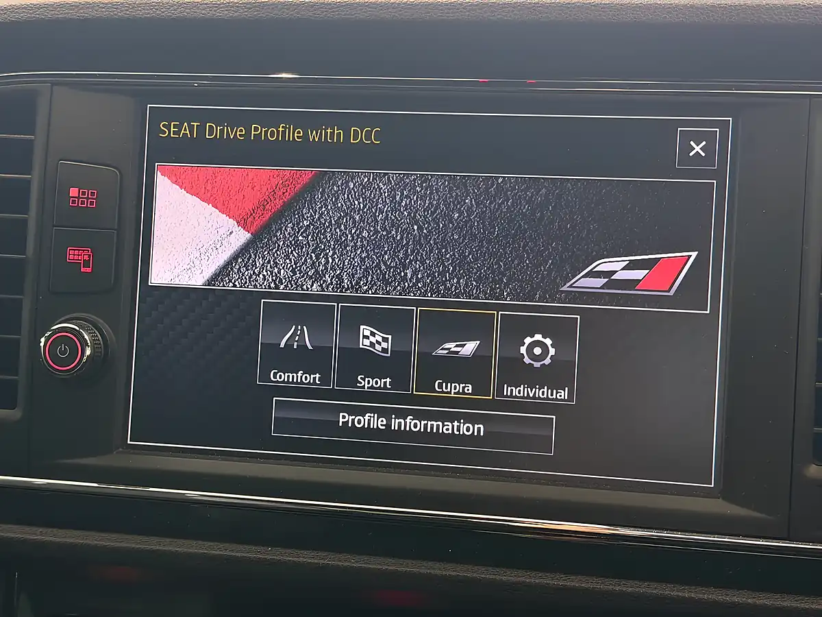 Used 2017 SEAT Leon Cupra Silver - Interior and Exterior details 18
