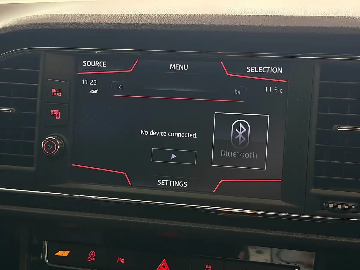Used 2017 SEAT Leon Cupra Silver - Interior and Exterior details 19
