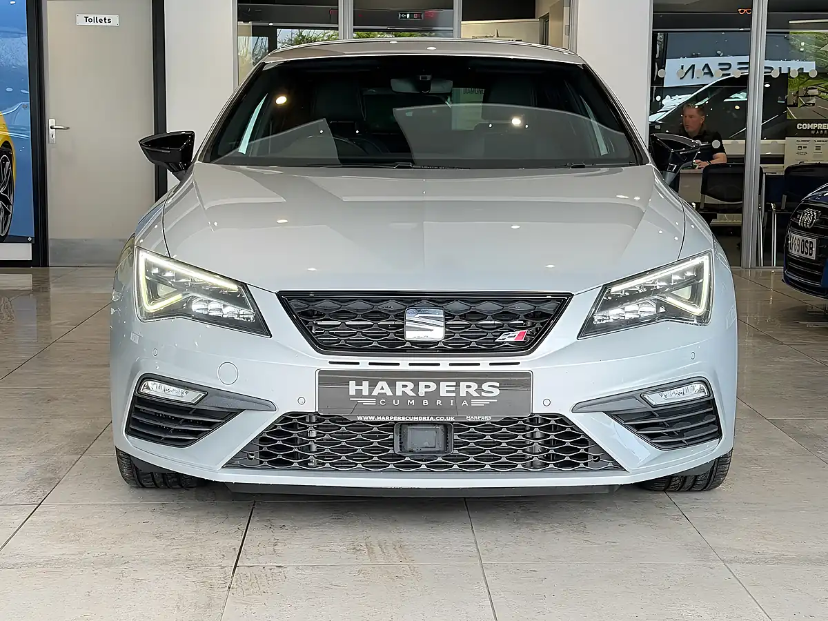 Used 2017 SEAT Leon Cupra Silver - Interior and Exterior details 2