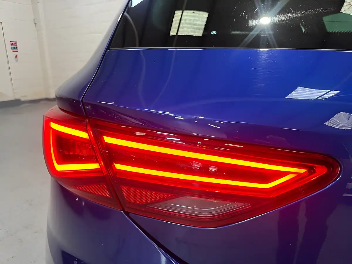 Used 2017 SEAT Leon Fr Blue - Interior and Exterior details 15