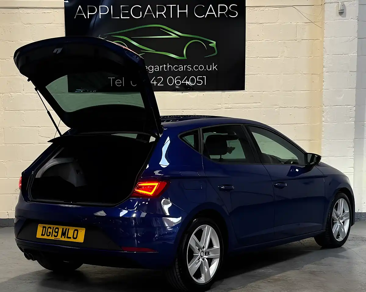 Used 2017 SEAT Leon Fr Blue - Interior and Exterior details 4