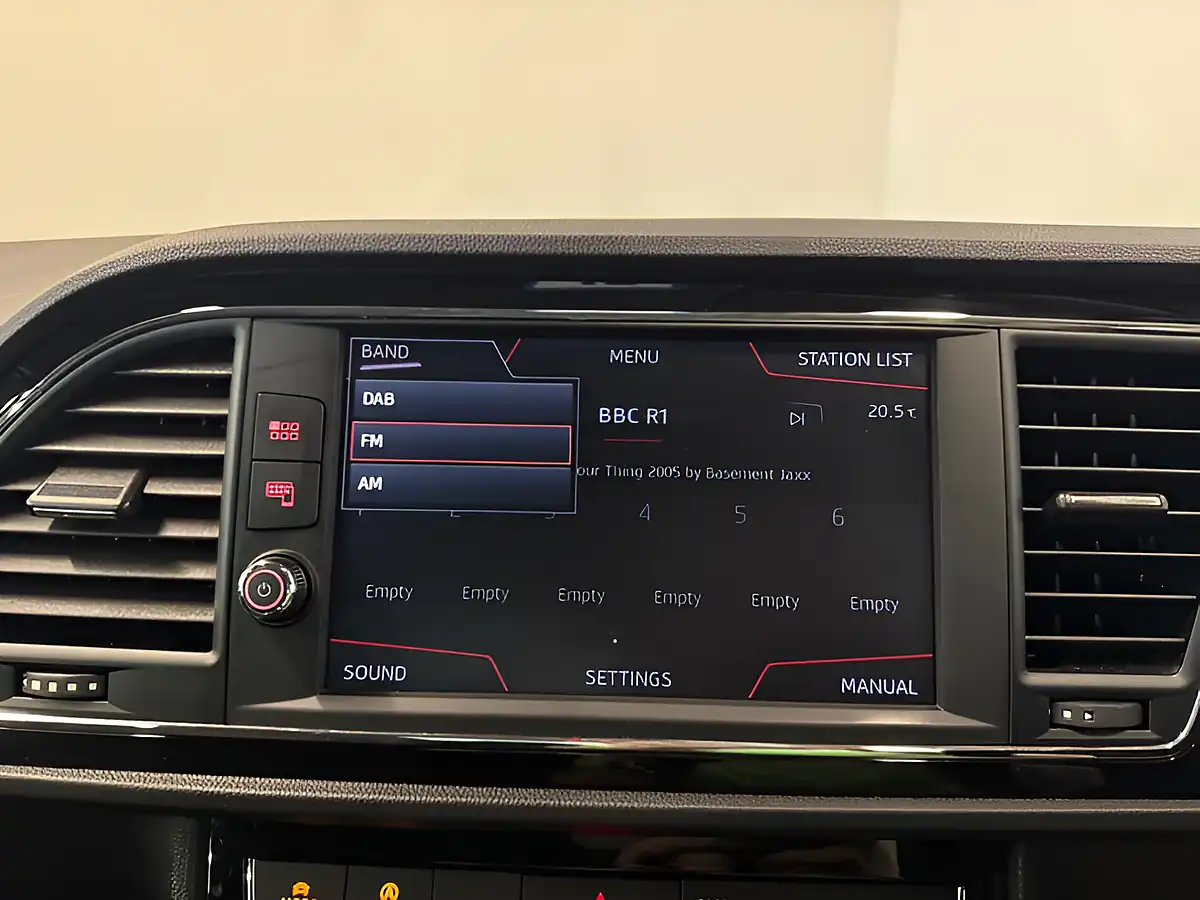 Used 2017 SEAT Leon Fr Technology Black - Interior and Exterior details 18