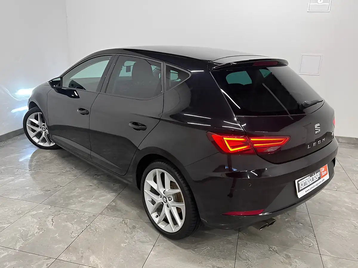 Used 2017 SEAT Leon Fr Technology Black - Interior and Exterior details 5