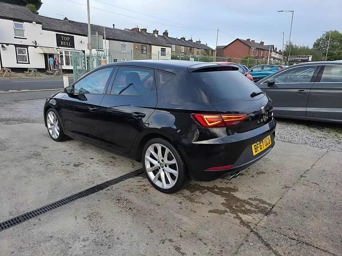 Used 2017 SEAT Leon Fr Technology Black - Interior and Exterior details 8