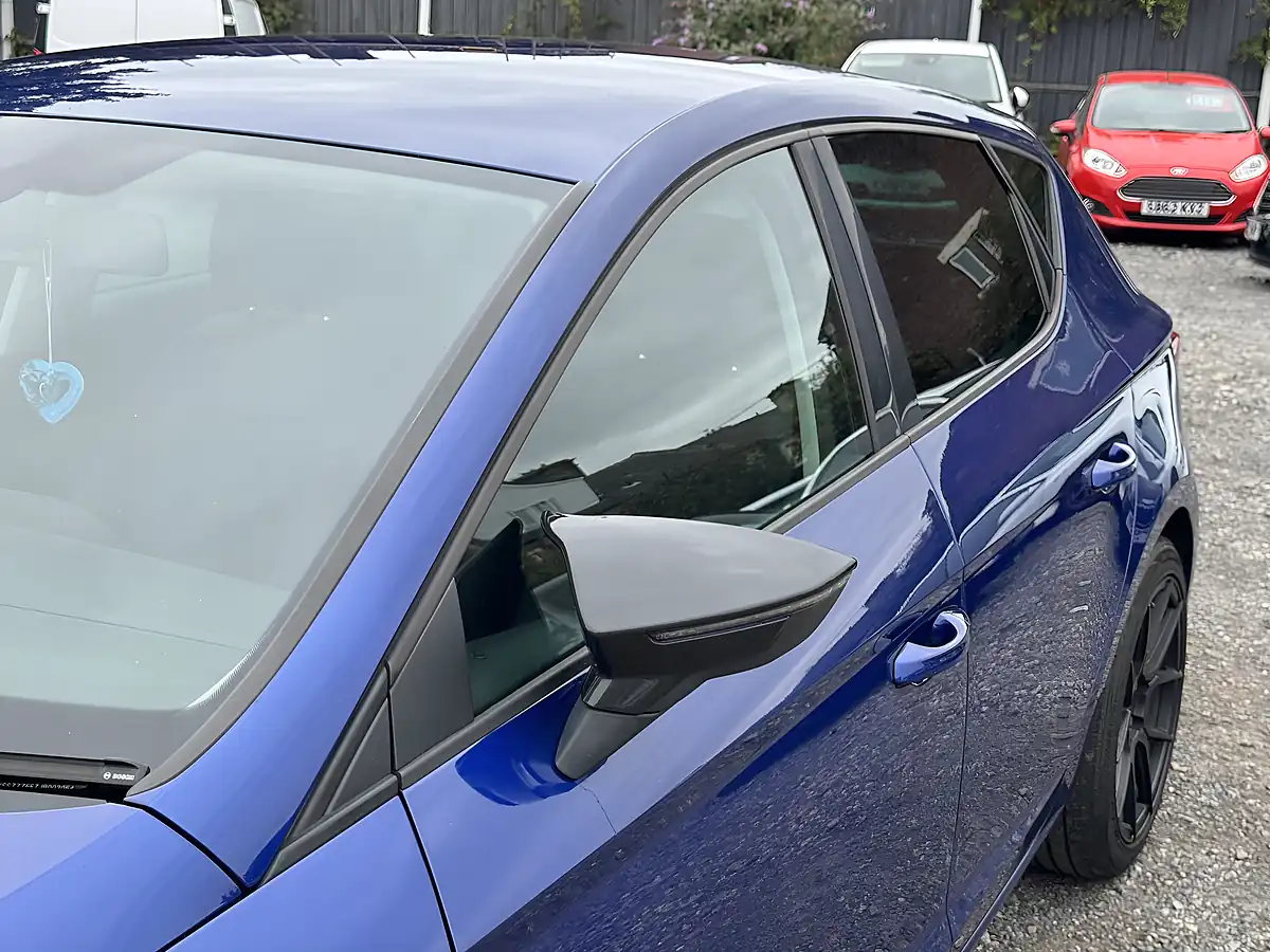 Used 2017 SEAT Leon Fr Technology Blue - Interior and Exterior details 10
